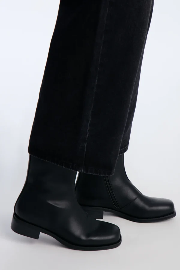 10-30-25_S8_60_MZ108101_Black_ZSR_KF_PC_14-57-36_93677_SKS Leather Square zip up Toe Ankle Boots