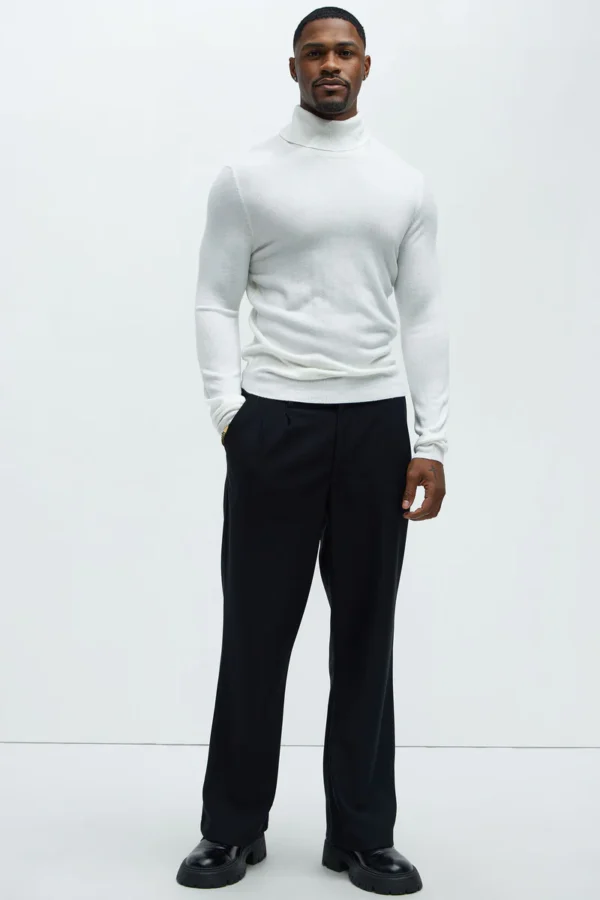 11-19-24_S7_76_1TACR1004S_OffWhite_P_CZ_DJ_13-43-44_43974_CM DeAngelo Turtleneck Sweater